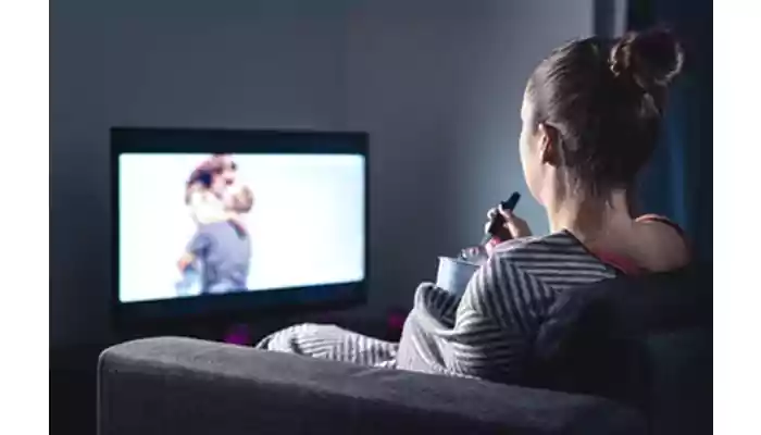 TRASHY ROMANTIC FILMS- HEADACHE OR ENTERTAINMENT