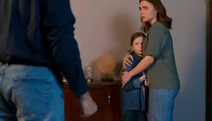 Trauma bonding is similar to stockholm syndrome: Different stages of trauma bonding